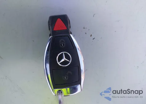 2010 Mercedes-Benz Glk 350 z USA, uszkodzony, nr VIN WDCGG5GB2AF330357